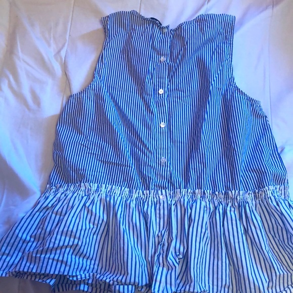 ⭐️✨3 for$20 ✨⭐️ pre loved J Crew  shirt - Picture 11 of 11